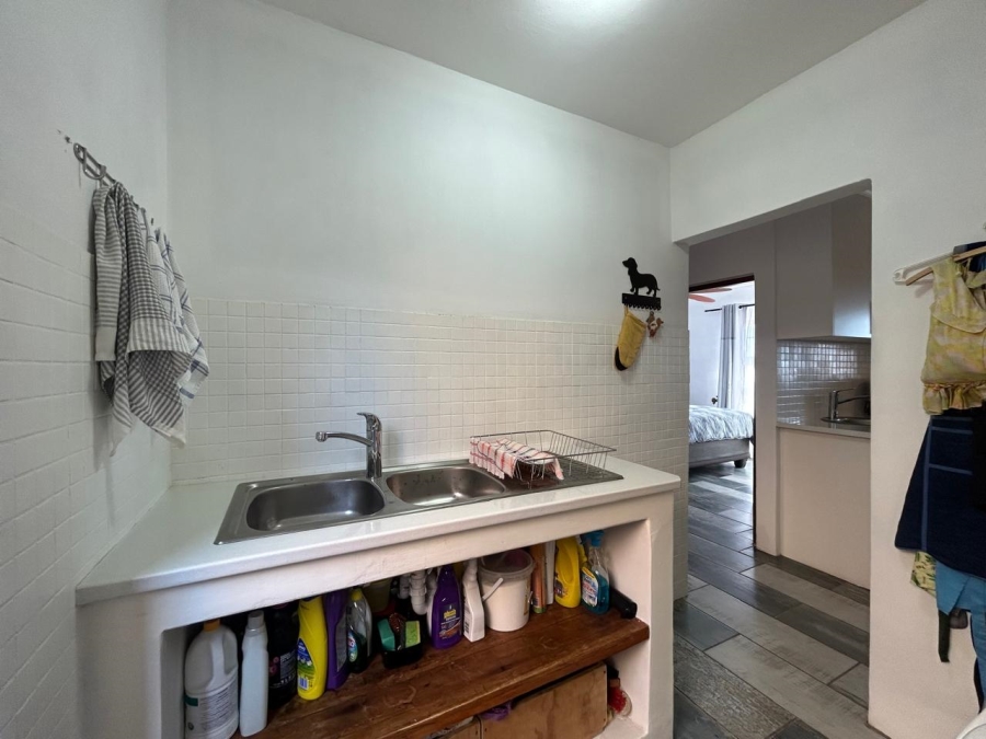 5 Bedroom Property for Sale in Wavecrest Eastern Cape